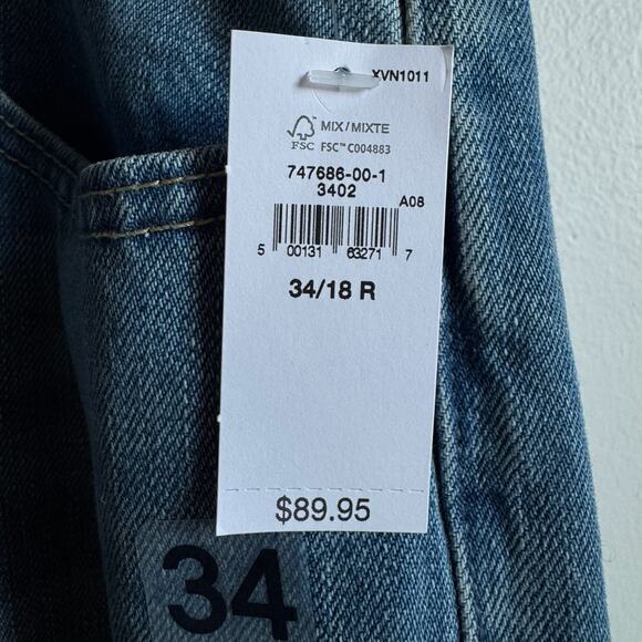 NWT GAP High-rise Cuffed Barrel Jeans - Picture 4 of 10